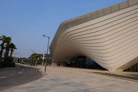 會(huì)展建筑全景攝影的高清獲取與微信小程序集成指南